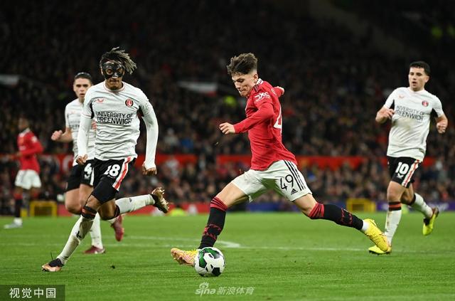 肩而过的情 肩而过的情